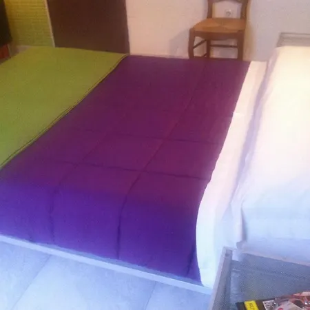 Aris Guest house